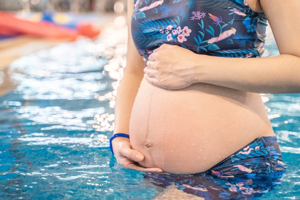 Catat, Ini Manfaat Berenang untuk Ibu Hamil dan Janin!