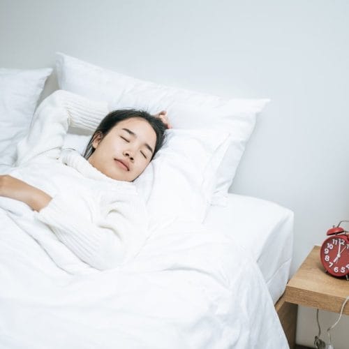 5 Posisi Tidur yang Bagus Saat Program Hamil