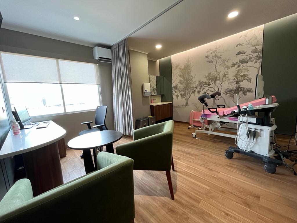 Laboratorium program bayi tabung Ciputra IVF dengan inkubator time-lapse Jakarta